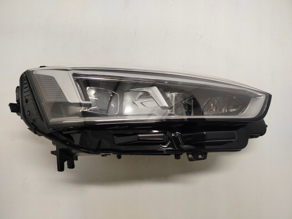 фото №11, Audi a5 8w matrix лампа правая левая