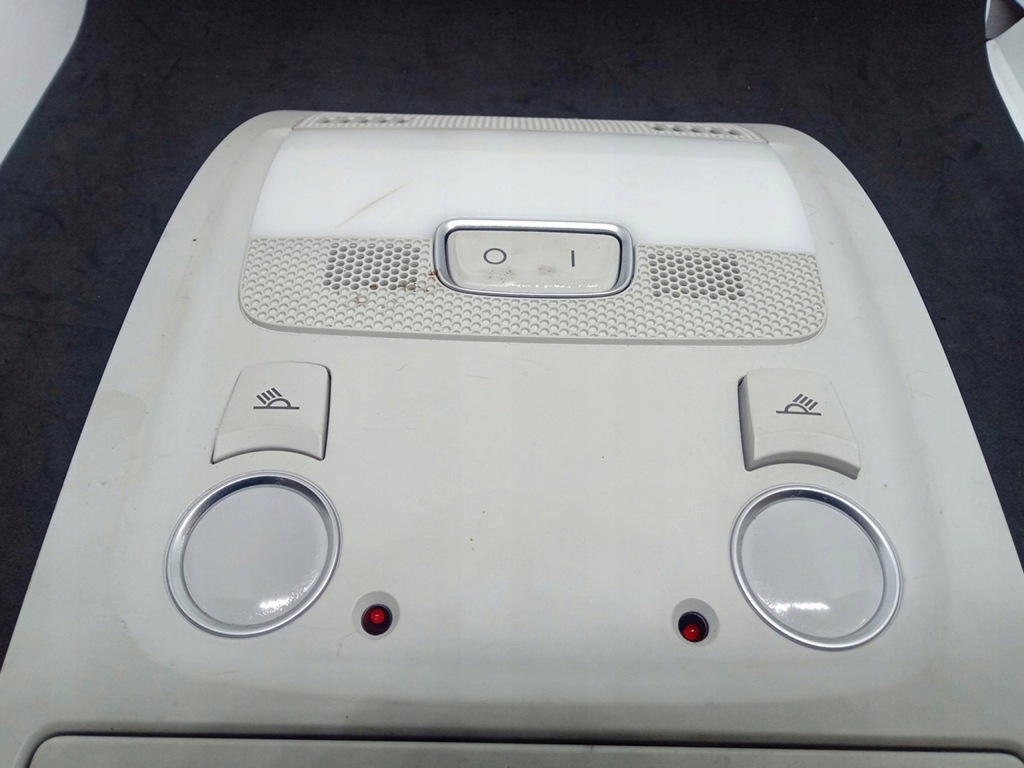 фото №5, Лампа стельовий audi a4 b8 8t0947135b