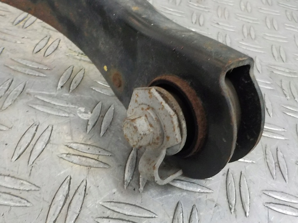 фото №5, Grand cherokee wk2 важіль верхній лівий перед