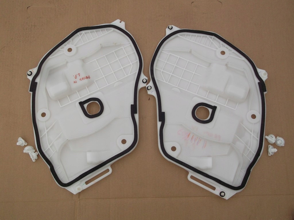 фото №1, Toyota prius iv 15- захист двері перед