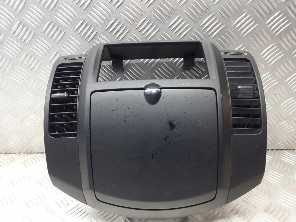 фото №1, Рамка радио бардачок средний nissan note e11 1.4 682609u06b