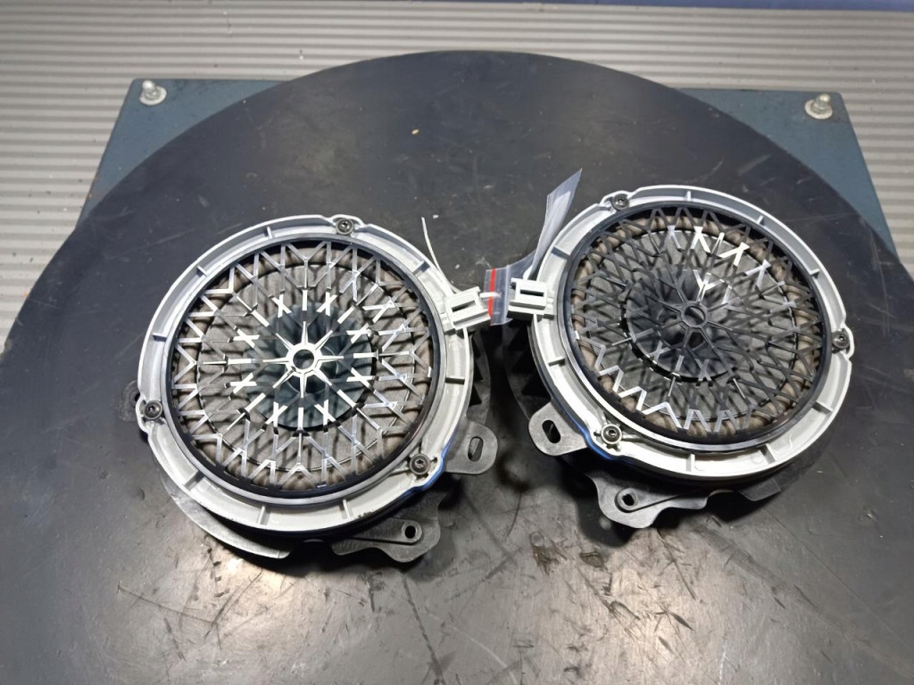 фото №1, Opel mokka b динамик дверь задняя левый/правый 9822811580/9822811480