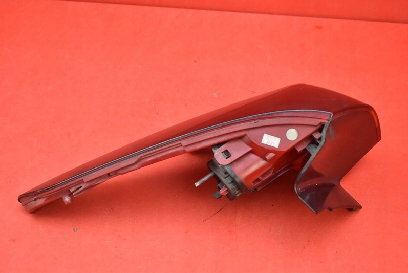 фото №7, Лампа правая задняя задняя vp8x8x-13404-ax citroen c5 ii x7 iii kombi 08-17