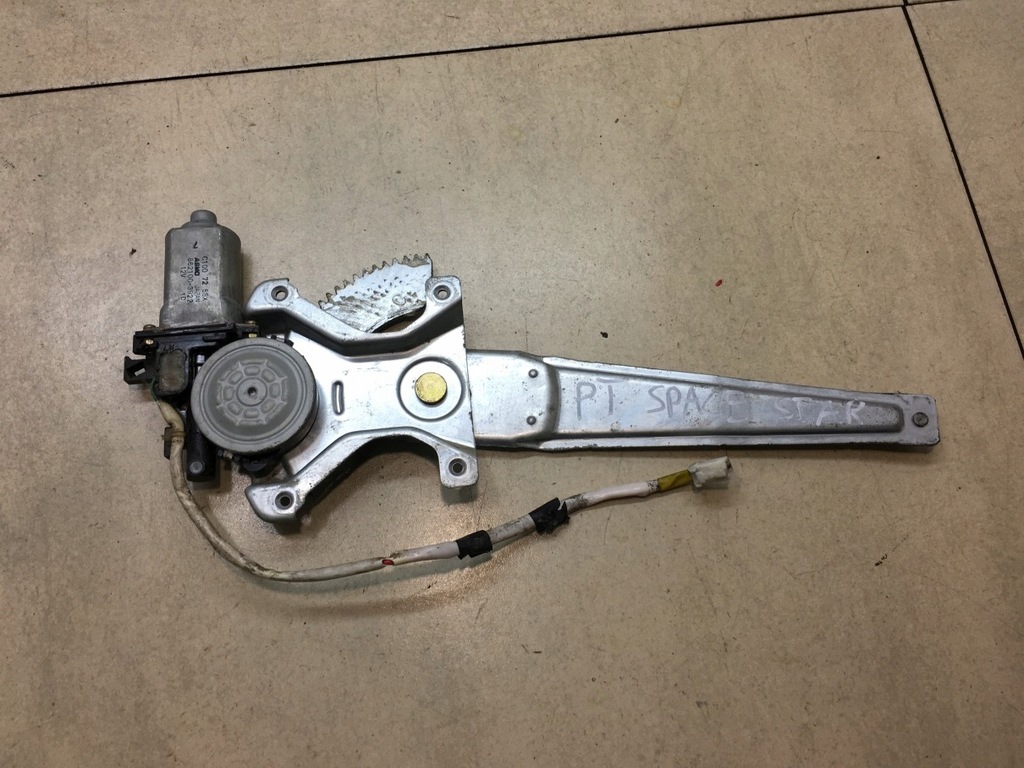 фото №1, Подъемник стекло правый задняя space star i