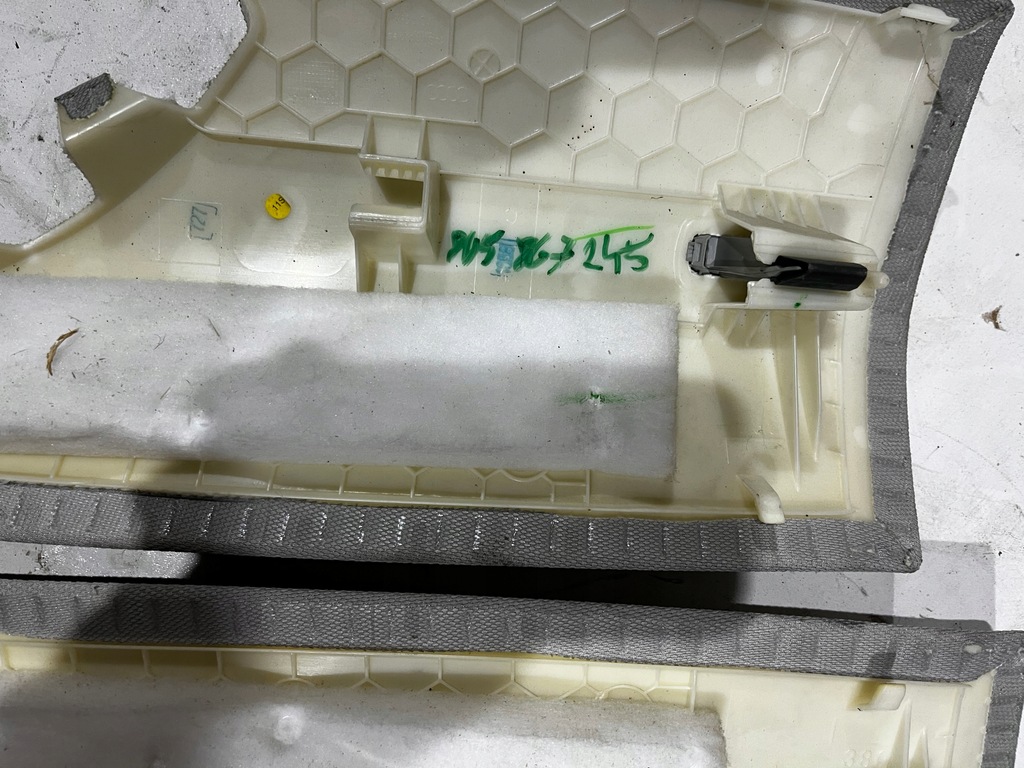 фото №13, Элементы стойки потолочный audi a3 8v5 sedan комплект потолок