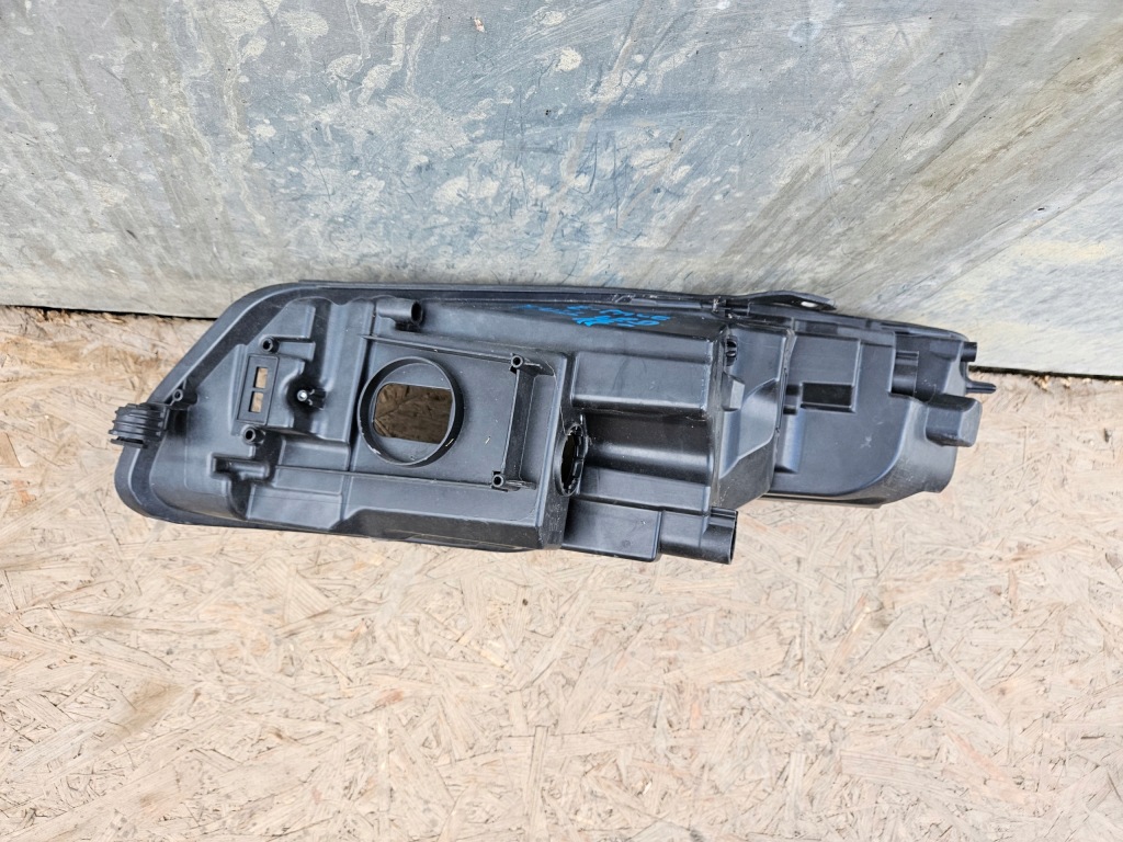 Jaguar e-pace корпус лампи права перед full led Оригінал