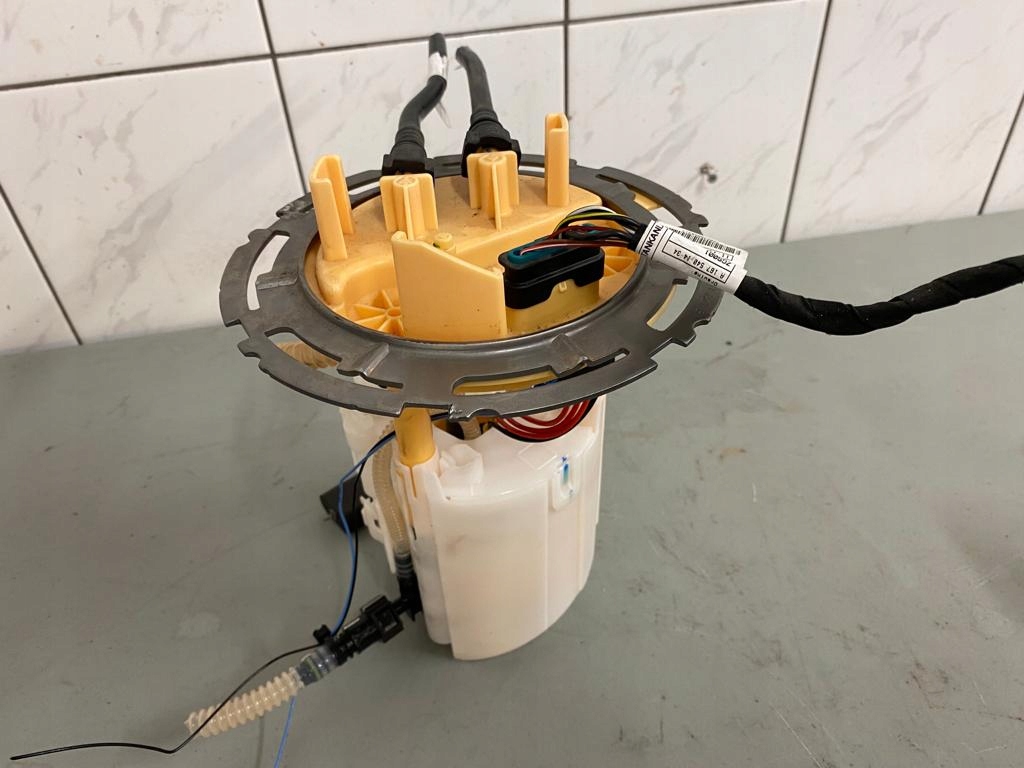 фото №1, Mercedes gle 167 a1674700594 насос пального