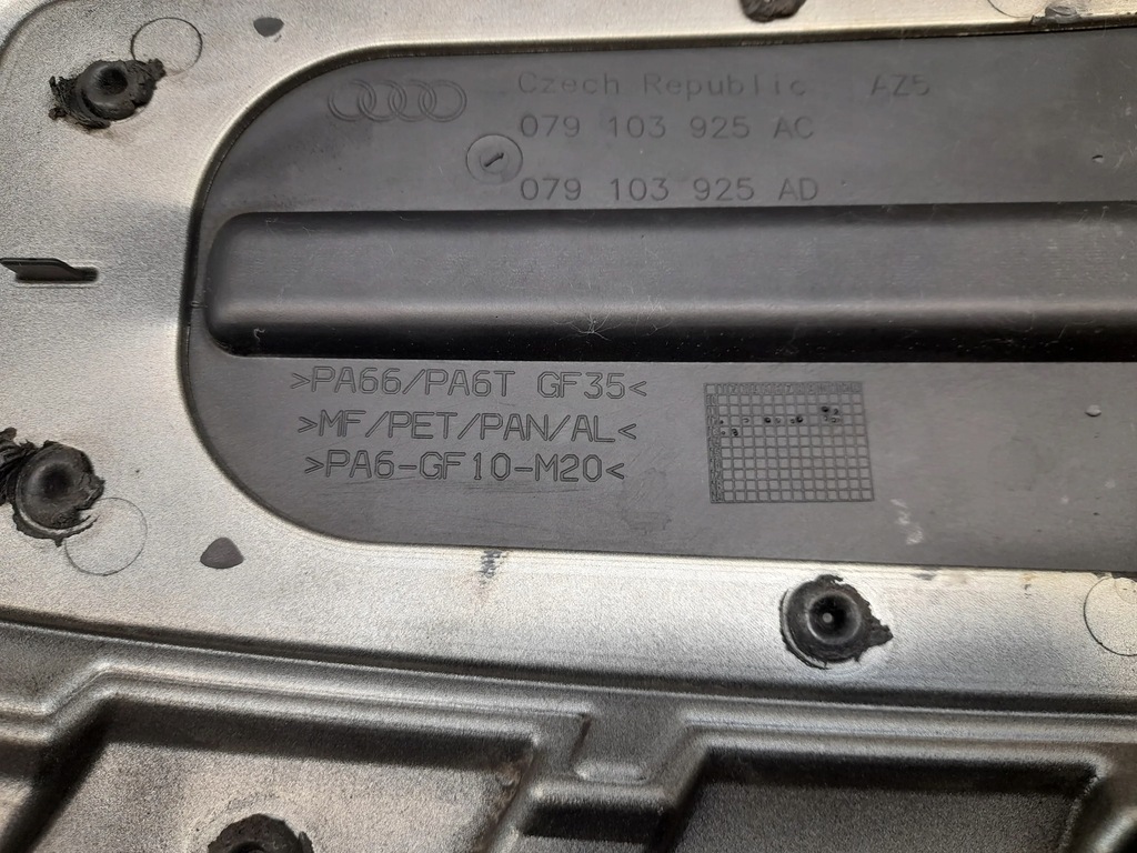 фото №7, Audi a8 s8 d4 4h 079103925ac захист двигуна