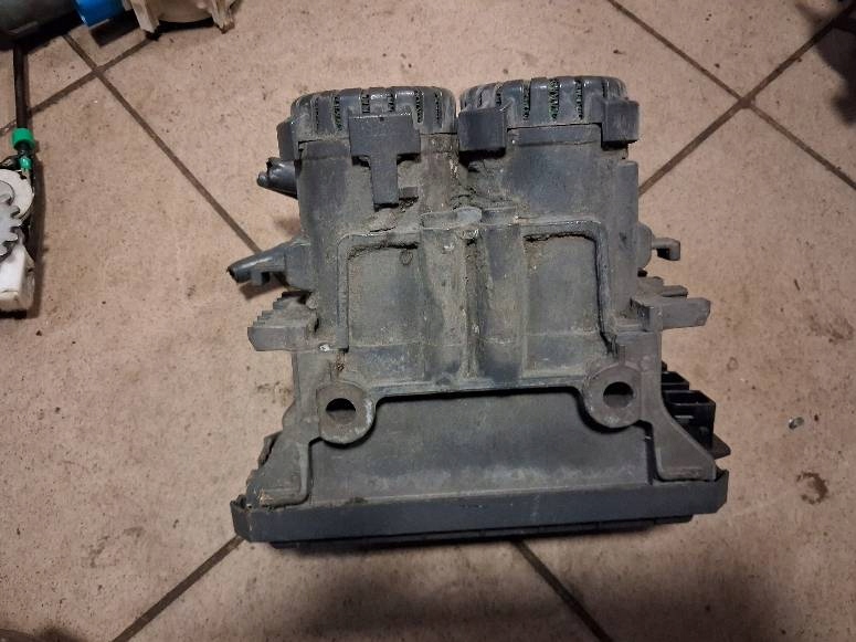 фото №1, Клапан модулятор ebs mercedes actros mp4 a0004297824