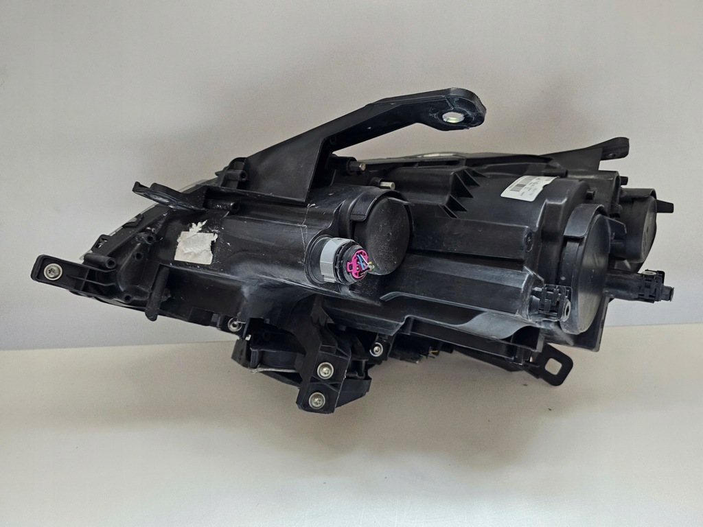 фото №11, Лампа правая передняя lancia delta led 00518763440