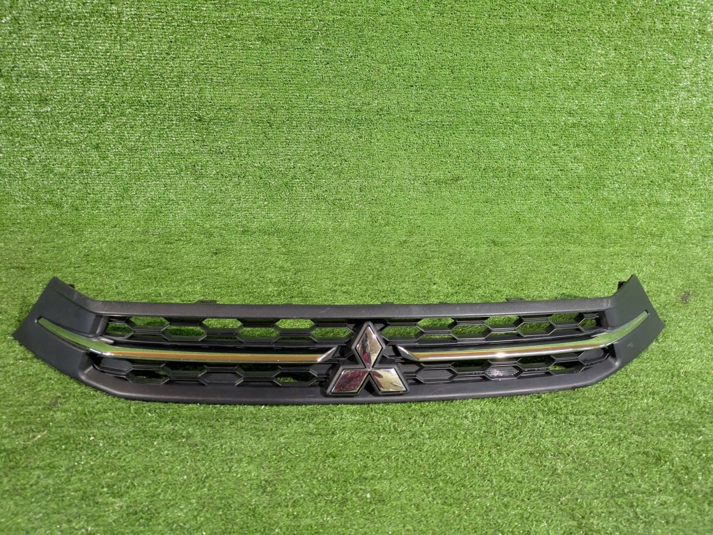 фото №1, Решётка радиатора решётка радиатора радиатора mitsubishi outlander iii 18- sport nr.39