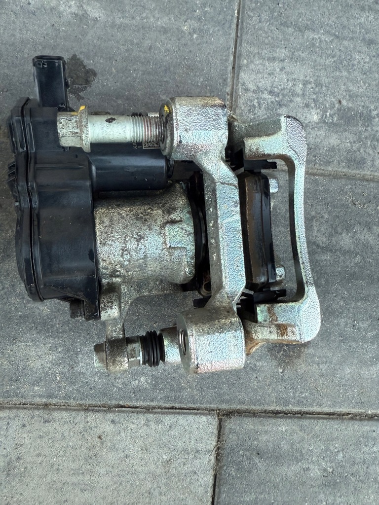 фото №5, Hyundai kona ii sx2e 2 , супорт електричний задній