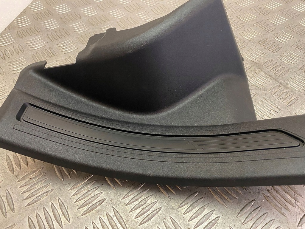 фото №5, Jaguar xe молдинг порог задняя