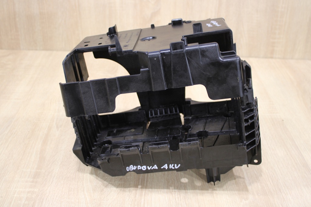 фото №1, Корпус аккумулятор peugeot 508 i