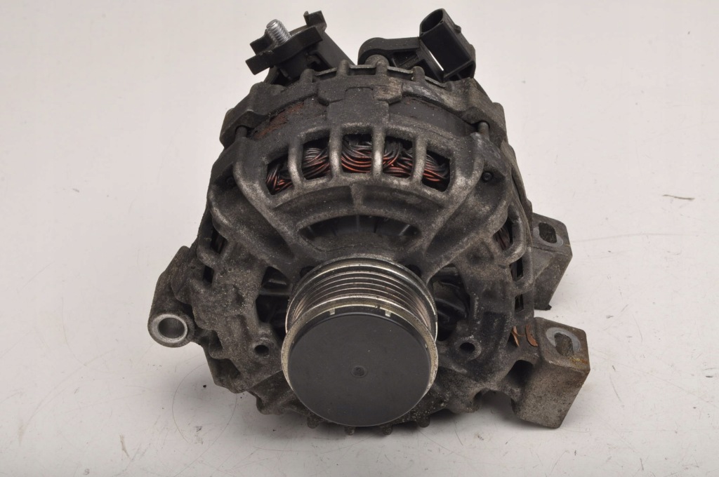 Volvo v40 2 2.0 d3 150km генератор 31288880 Недорого