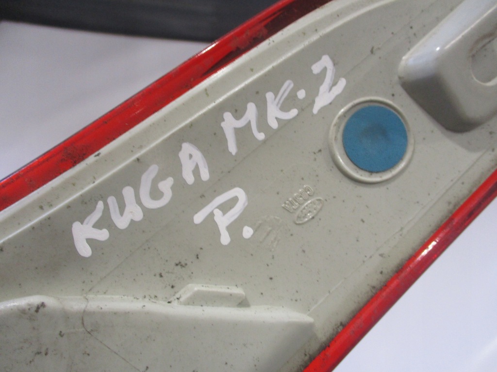 Фара правый задний  ford kuga 2 mk2 przedlift 12-15 w крыло led с Разборки