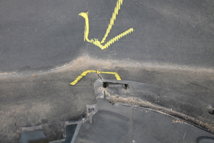 Бампер перед peugeot 5008 09- 9687444577 в Украине