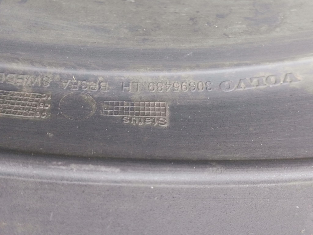 фото №9, Volvo xc90 ліва молдинг крила задня 2002-14r