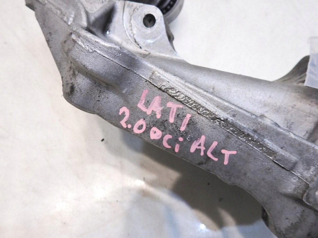 фото №2, Кронштейн основание генератора renault latitude 2.0 dci 117103585r