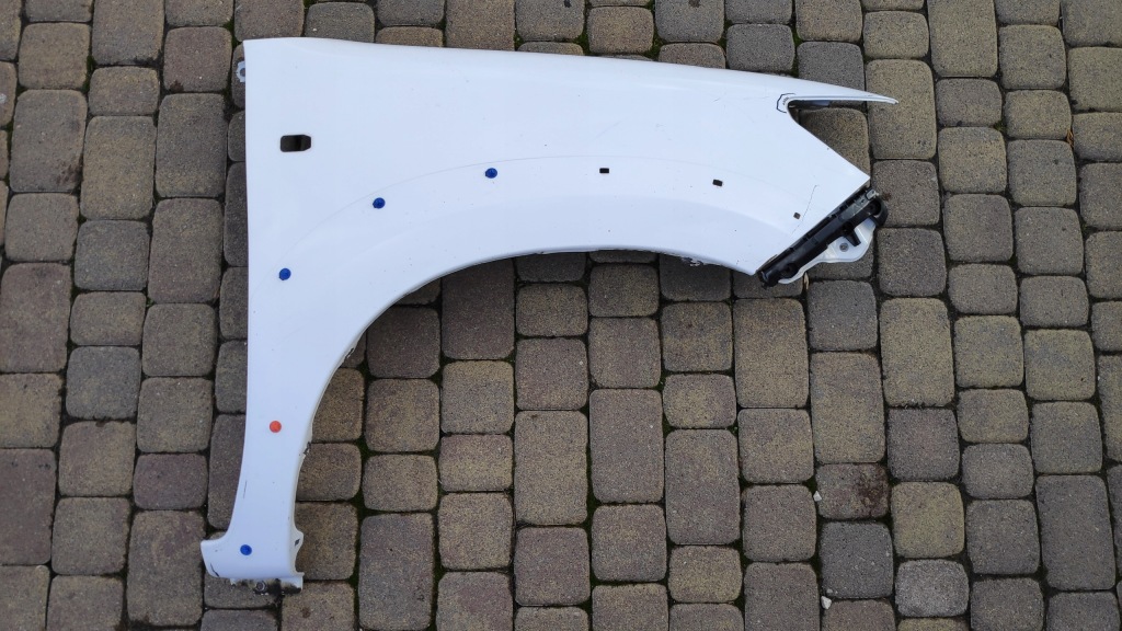 фото №1, Toyota hilux 12- крыло передний перед правый