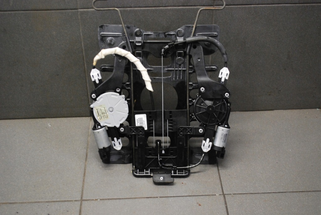 фото №11, Механизм регулировки спинка audi a5 8t8881880