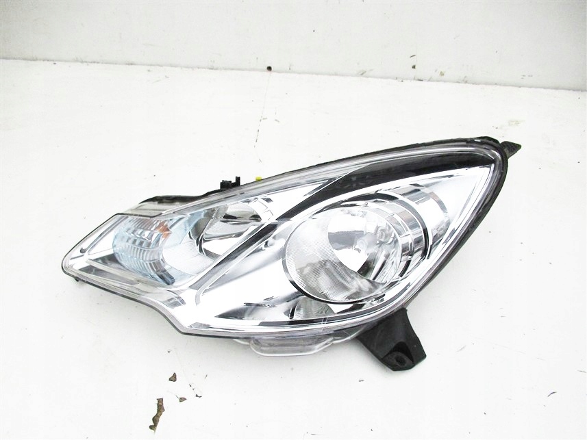фото №1, Лампа передняя левая citroen ds3 2018 rok