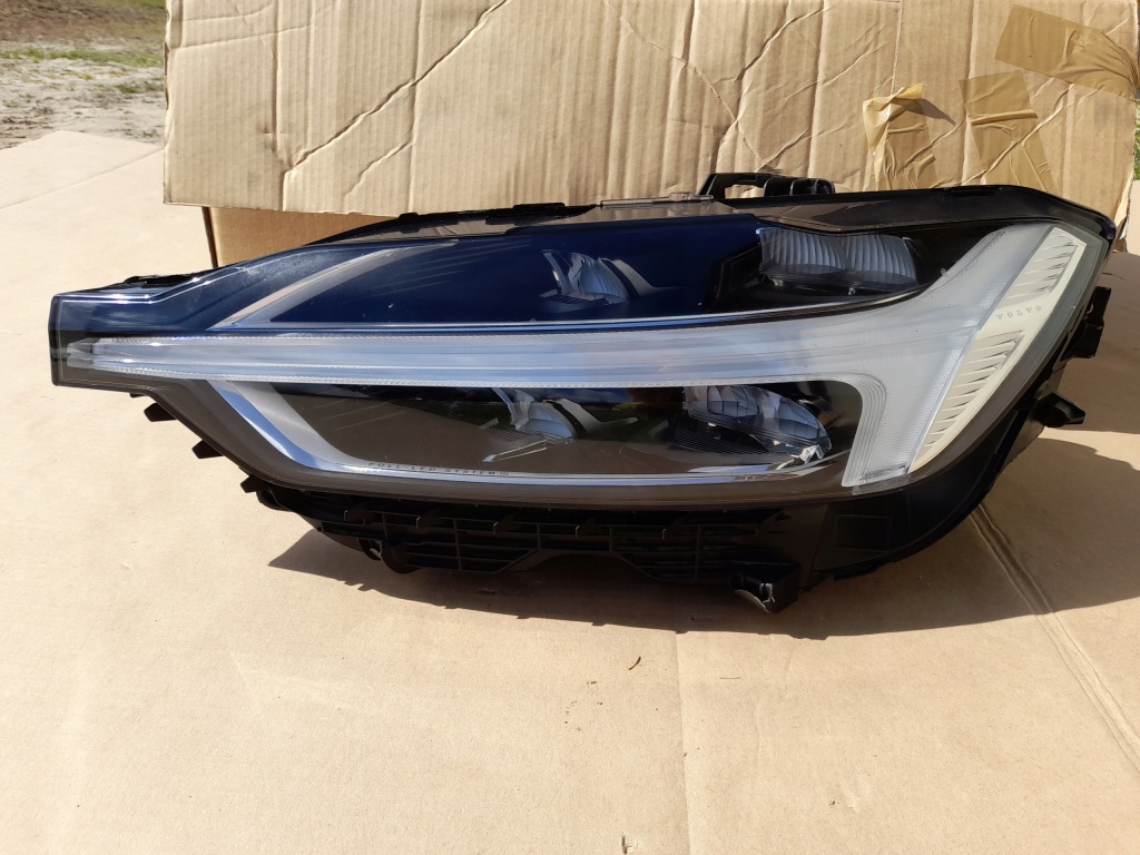Купить Фара левая volvo xc60 2 full led mid оригинал . cała европа