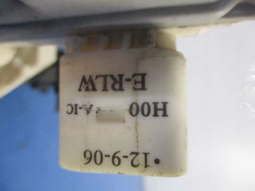 фото №8, Leon ii замок дверь задняя левый 8pin+linki замка