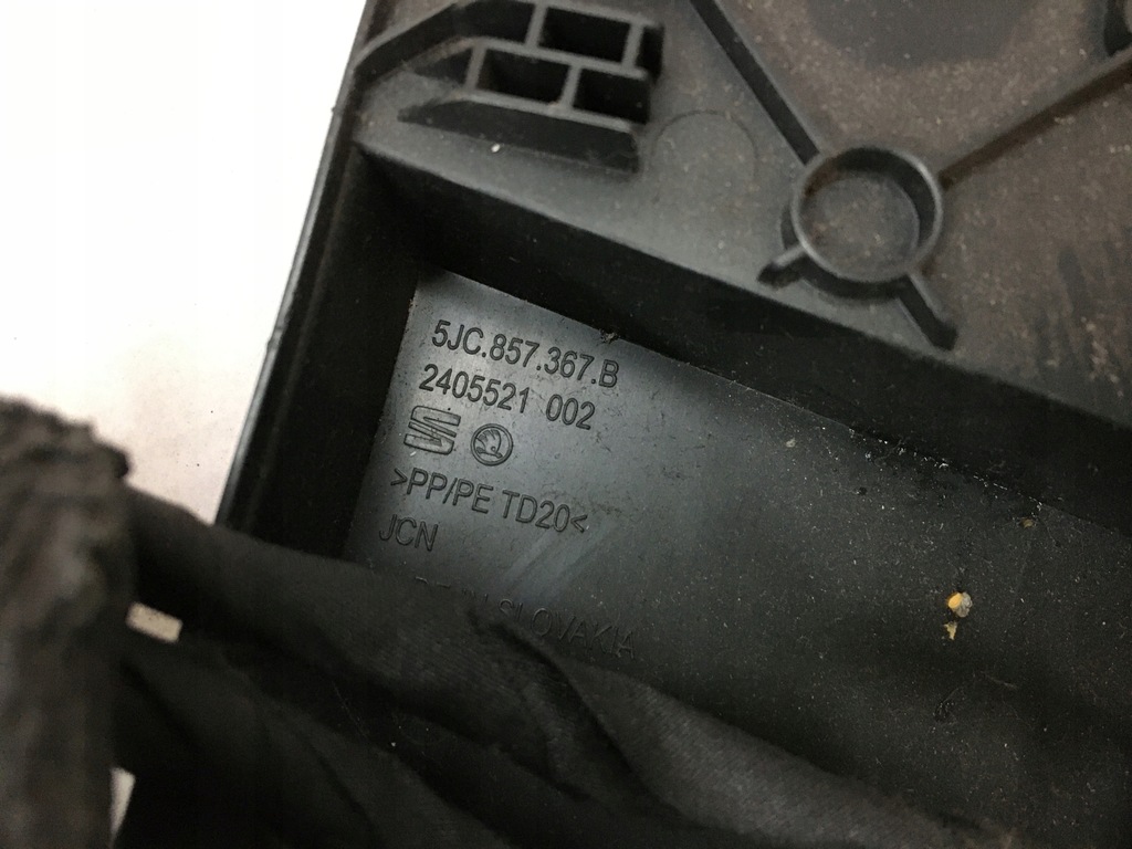 фото №4, Панель aux роз'єм 5jc857367b skoda rapid