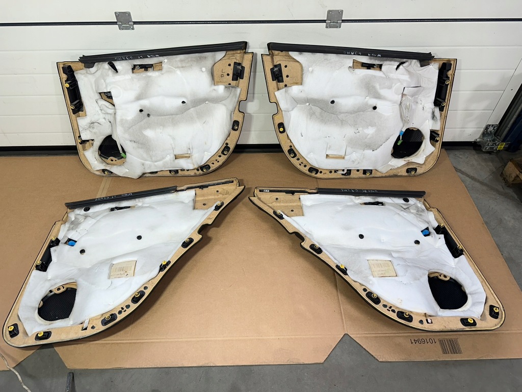 Обшивки дверь, обшивка левый правый mercedes ml w164 6.3 amg комплект, европа Киев