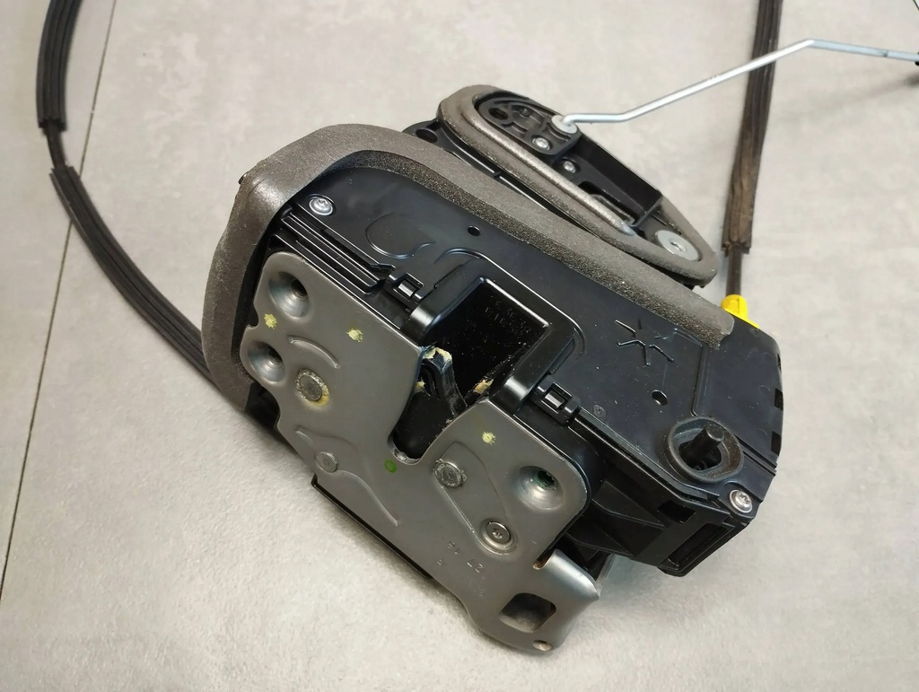 фото №1, Opel astra k kombi замок лівий задня