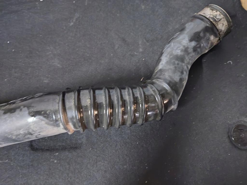 фото №4, Bmw x1 e84 n47 шланг труба интеркулер 7797483