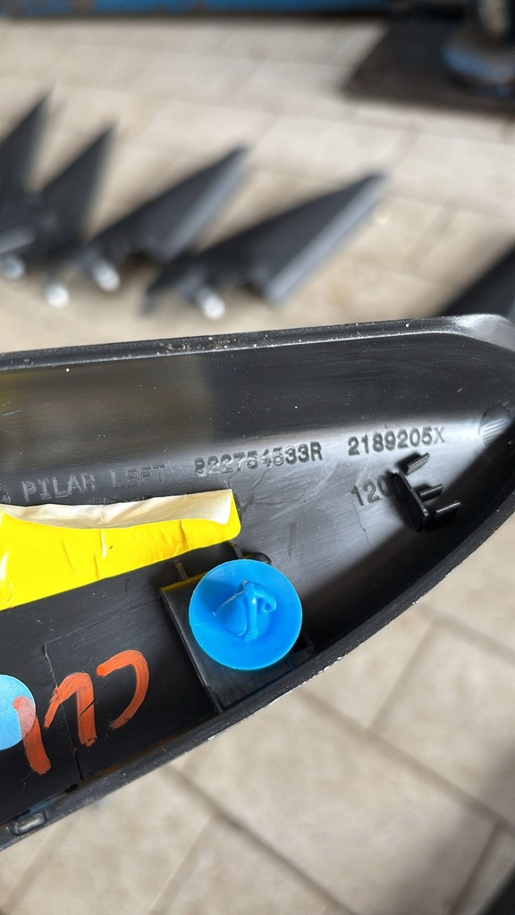 фото №8, Трикутник захист обшивка стійка задня clio v 822749769r 822754533r