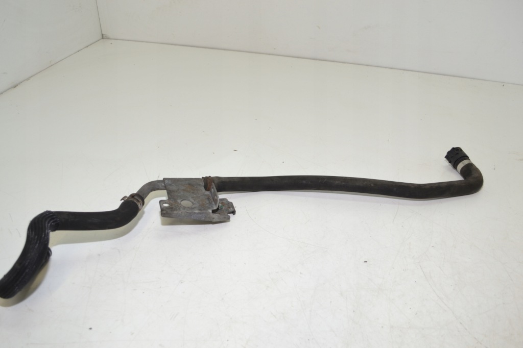 Mercedes actros mp4 шланг пабтрубок  канал воды 9615002772 в Украине