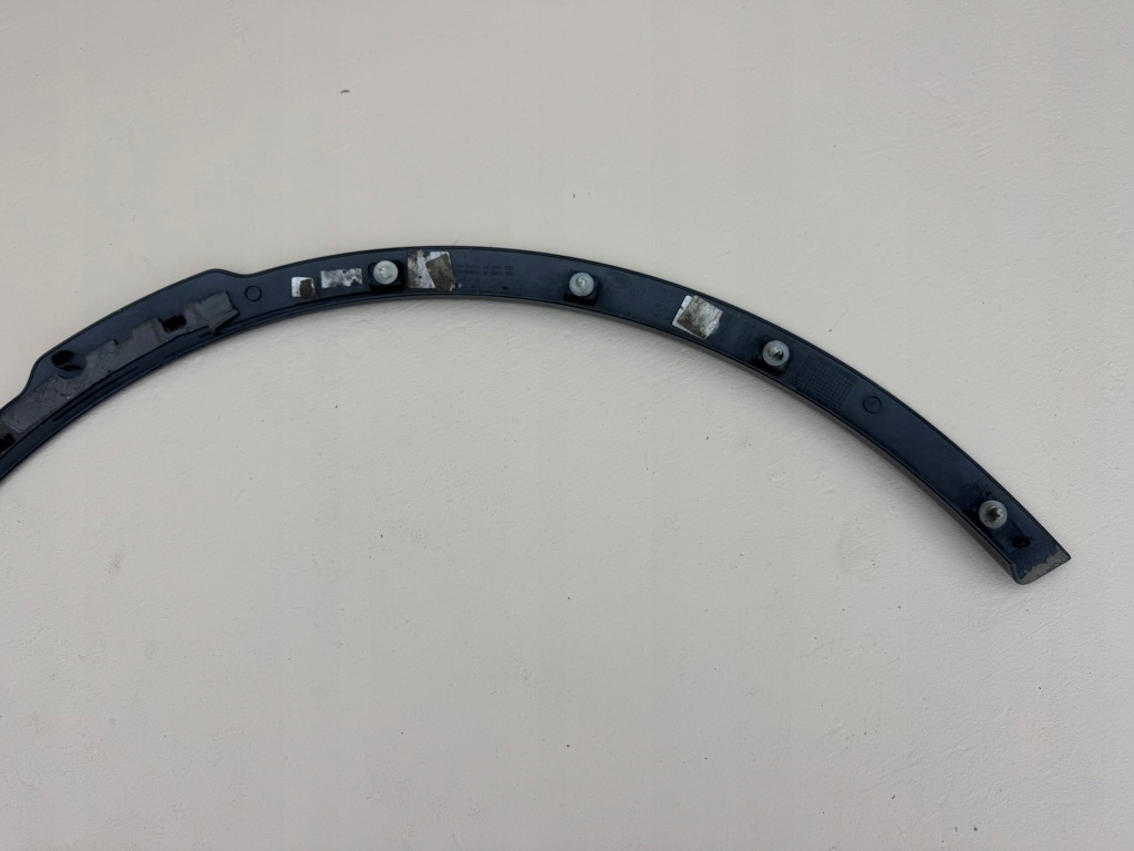 фото №15, Land rover discovery 5 v 16r- молдинг крыла правый перед правая hy3m-16a074