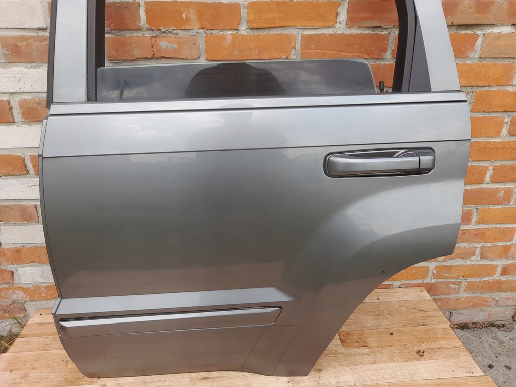 фото №5, Jeep grand cherokee wk 5-10 дверь левый задняя