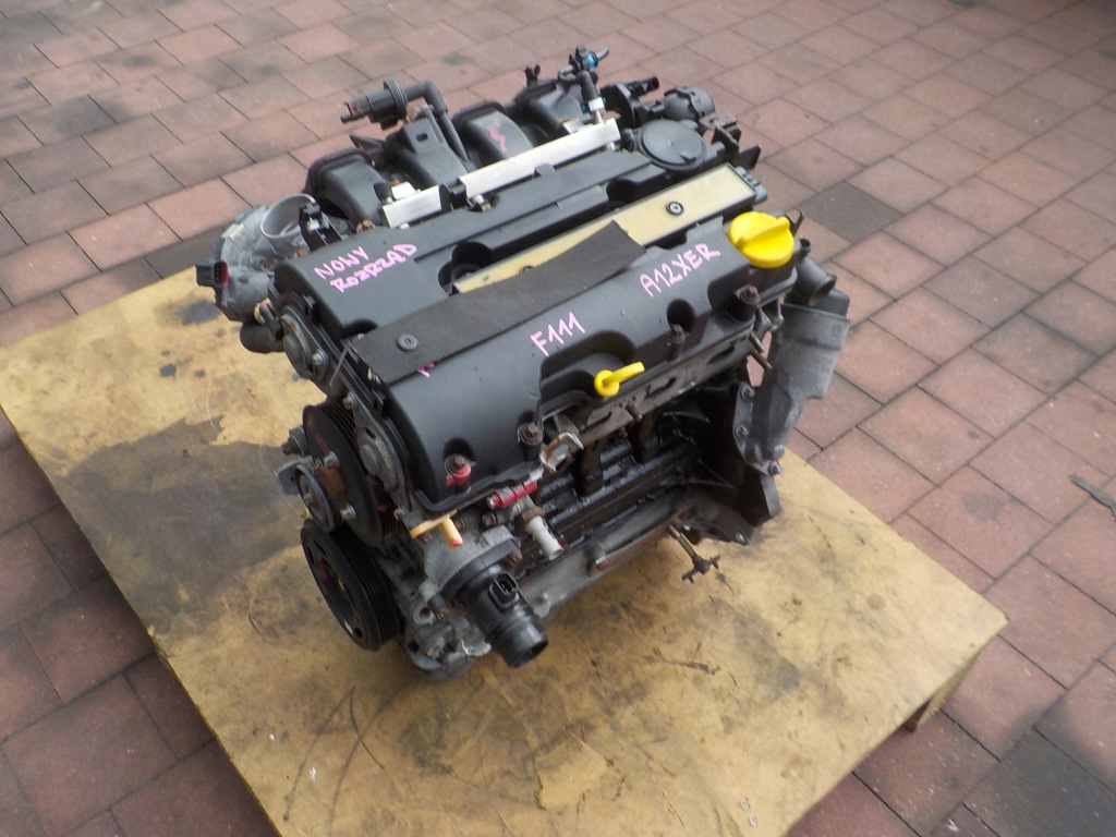 Opel corsa e d adam 1.2 16v 86km двигатель комплектный  a12xer film Оригинал