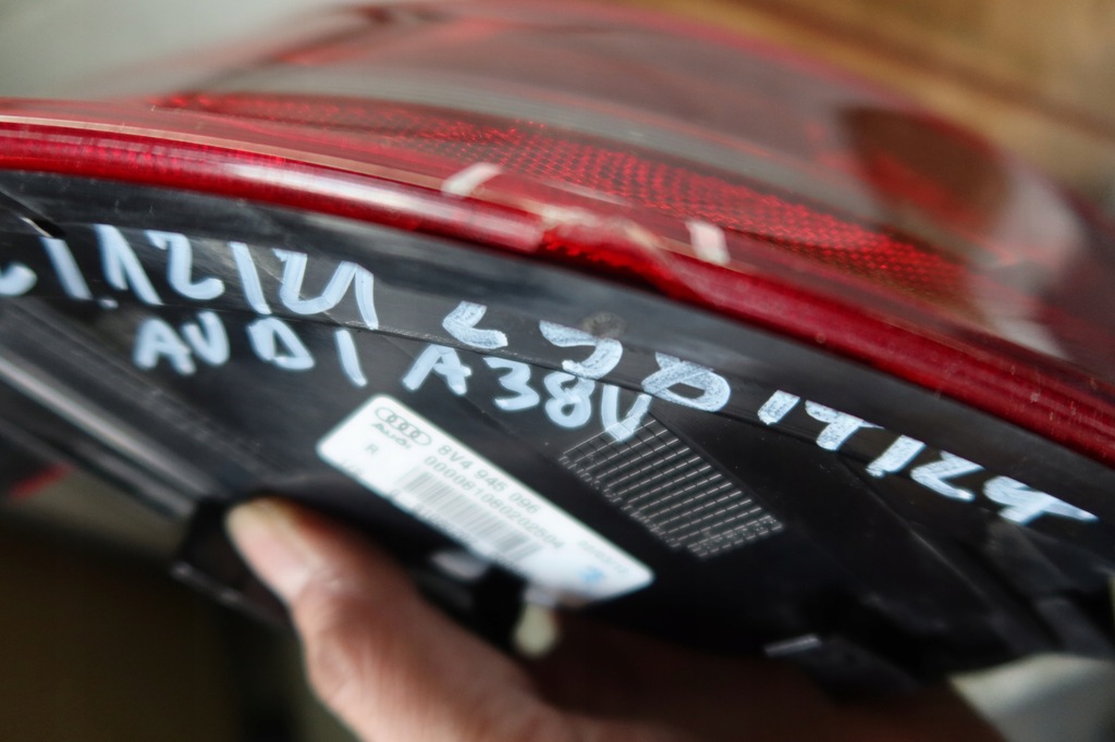 фото №9, Лампа задняя правая audi a3 8v 8v4945096 uszk.
