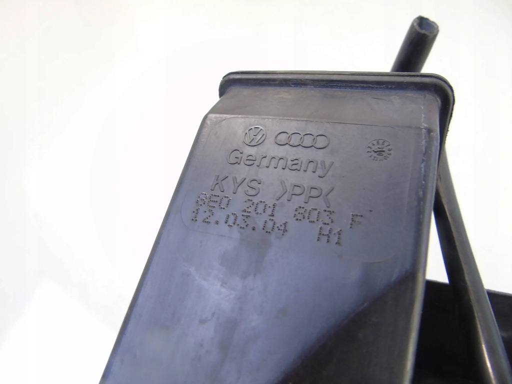 фото №6, Фильтр угольный audi s4 a4 b6 b7 4.2 8e0201803f