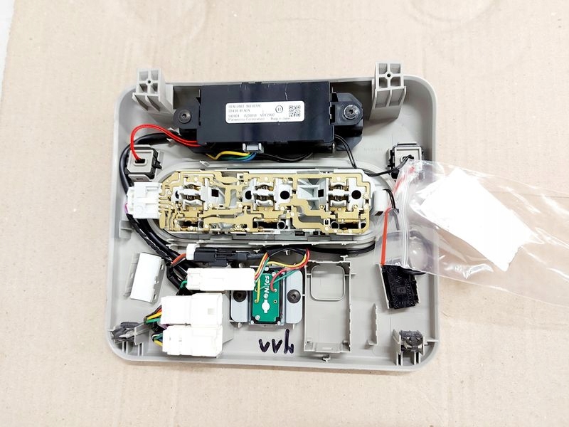 фото №7, Qashqai 2 ii j11 лампа потолочный освещение кабины салона 284364ea0a