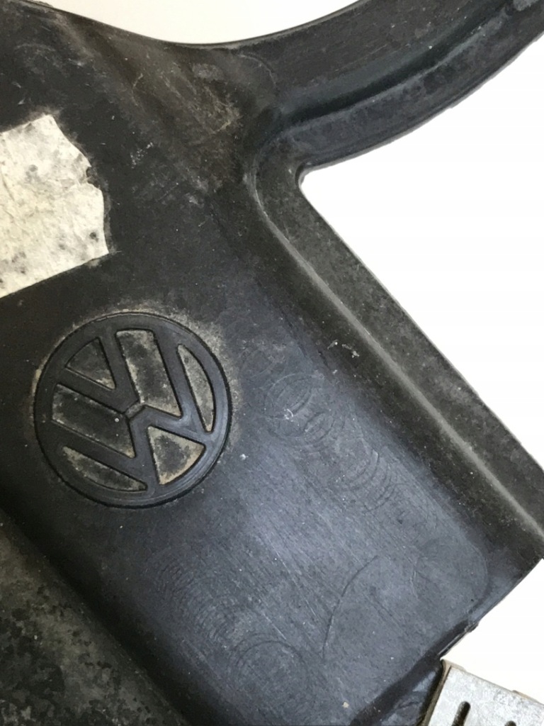 Защита порога  нижняя правая vw touareg 18- 4m4825211b с Разборки