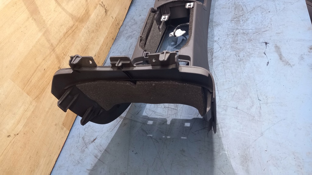 фото №5, Подлокотник туннель средний volvo c30 s40 04-12r