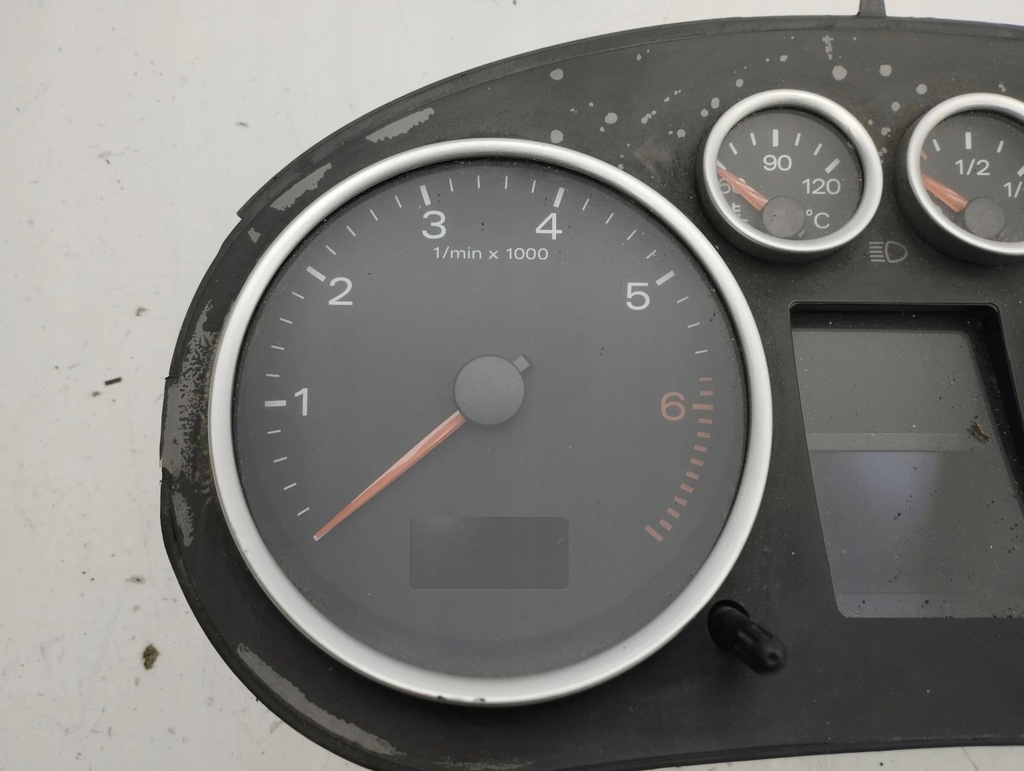 фото №7, Audi a2 2001 счетчик / спидометр