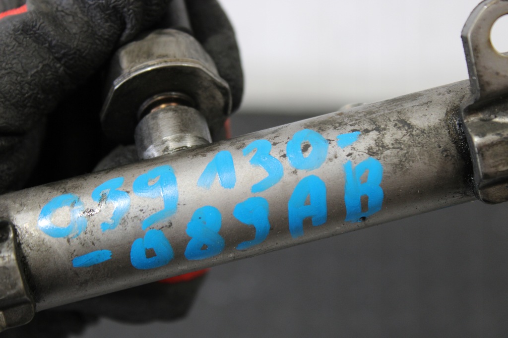 фото №2, Молдинг упорскування ліва audi a6 c6 4f0 asb 059130089ab