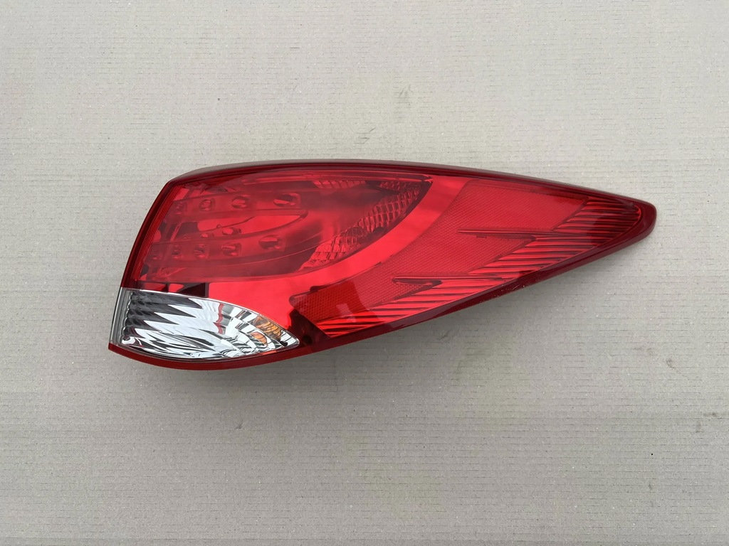 фото №1, Hyundai ix35 задняя правая лампа крыло