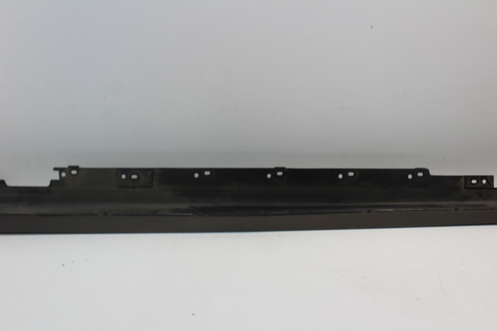 фото №5, Молдинг порог правая bmw 3 f30 f31 lift cała 51777256912