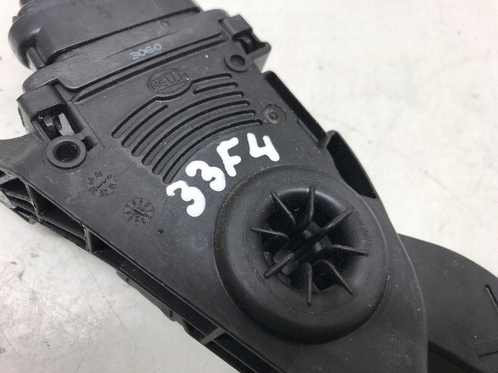 фото №9, Педаль газа потенциометр 49400-68l51 suzuki sx4 s-cross lift