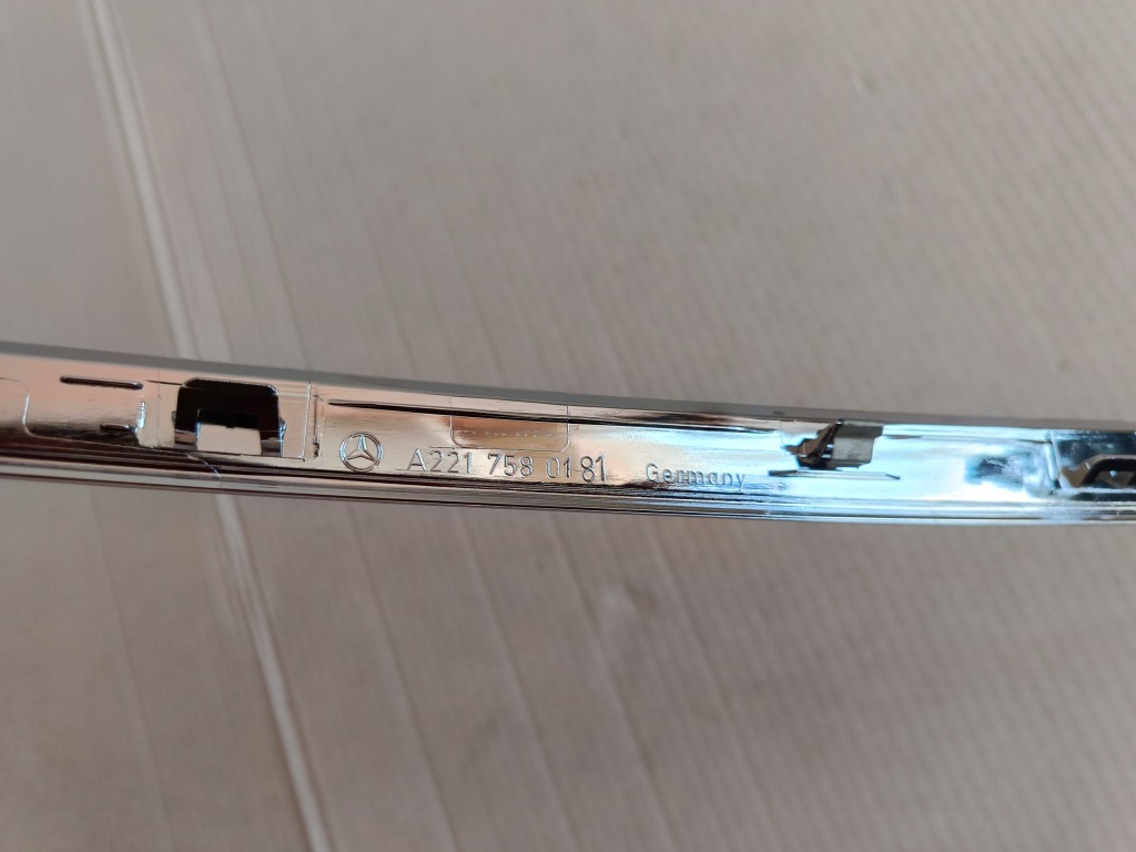 Купить Хром молдинг крышки задний  a2217580181 mercedes w221 sedan