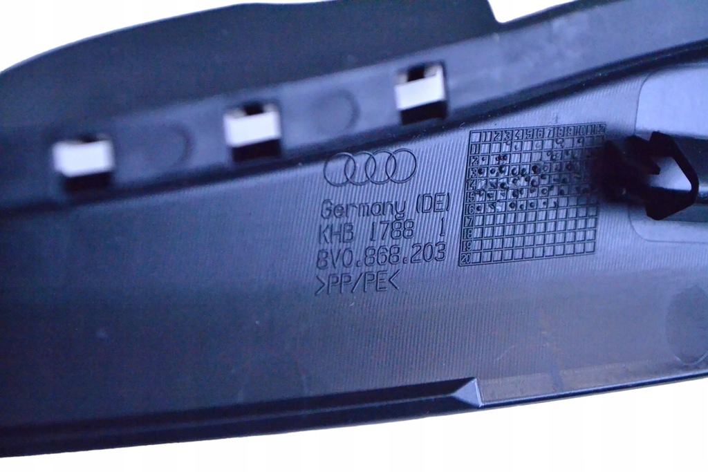 фото №5, Audi a3 s3 8v 2016 рамка бардачка панели приборной панели