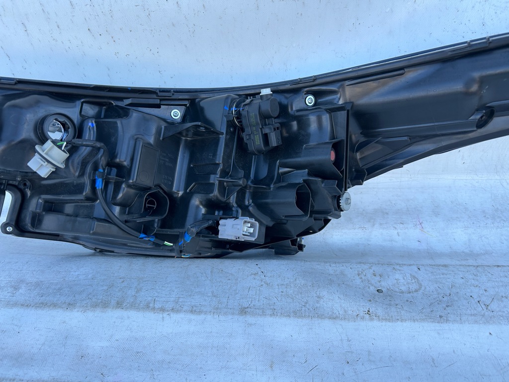 фото №15, Toyota chr ch-r лампа правая led 81110-f4180-00 оригинал europa